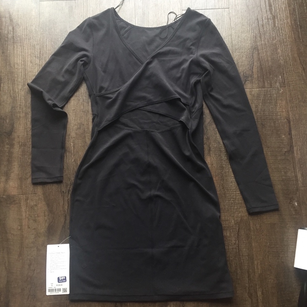 Lululemon Contour dress-nulu